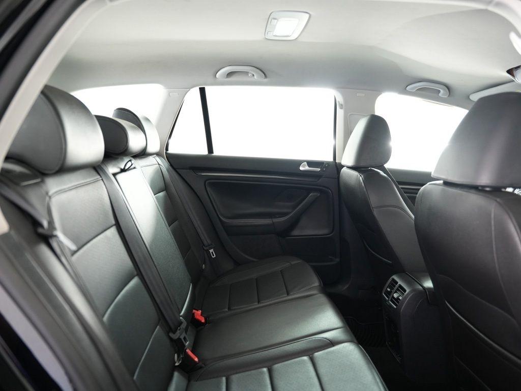 Volkswagen Jetta SportWagen 4dr DSG TDI 2013