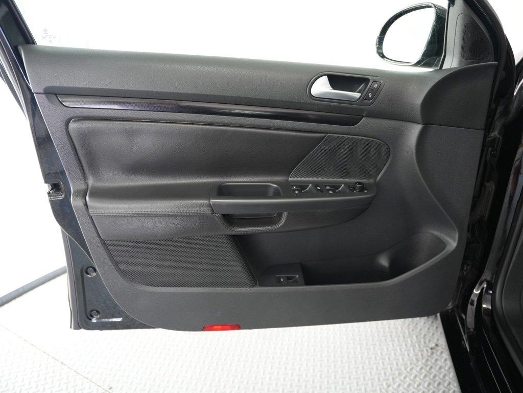 Volkswagen Jetta SportWagen 4dr DSG TDI 2013