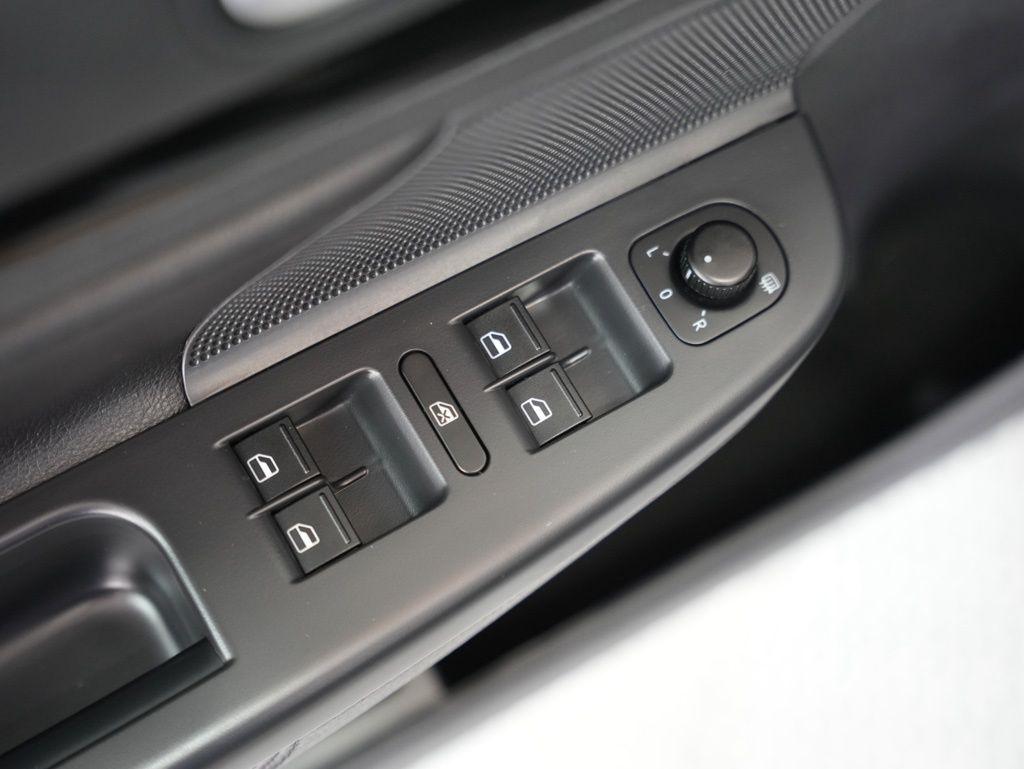 Volkswagen Jetta SportWagen 4dr DSG TDI 2013