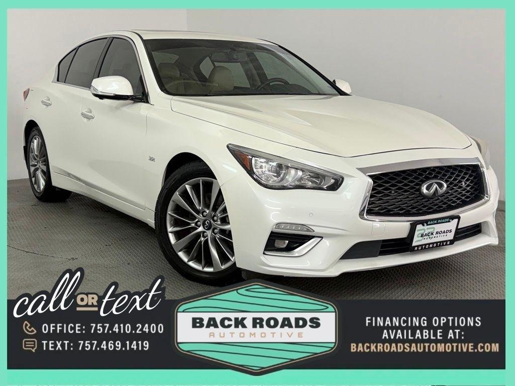 Infiniti Q50 3.0t LUXE AWD 2018