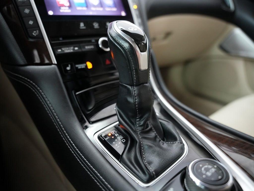 Infiniti Q50 3.0t LUXE AWD 2018