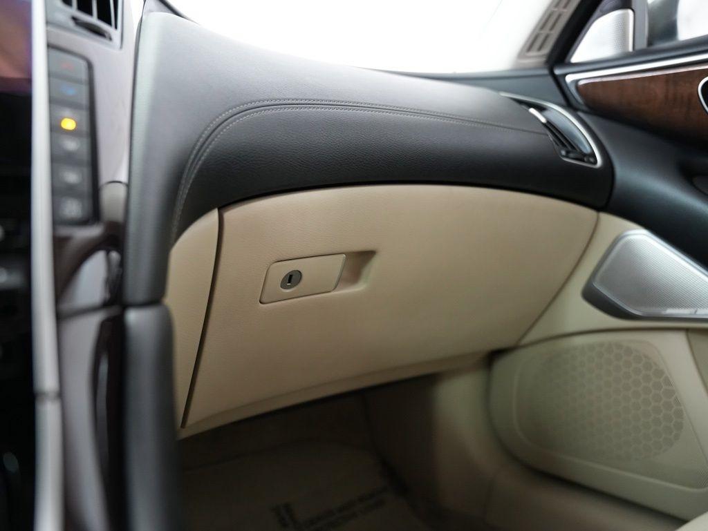Infiniti Q50 3.0t LUXE AWD 2018