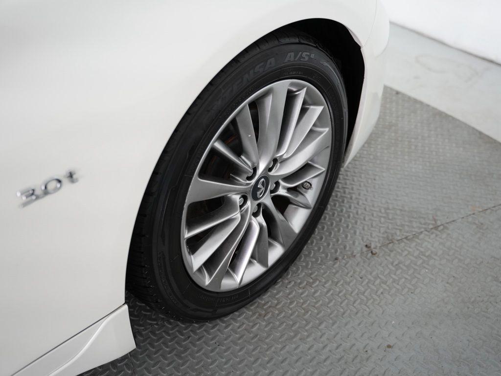 Infiniti Q50 3.0t LUXE AWD 2018