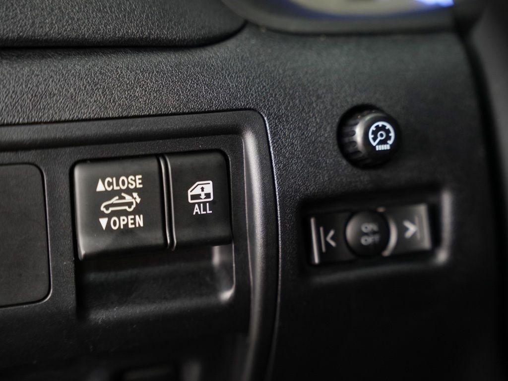 Lexus IS 250C 2dr Conv Auto 2013