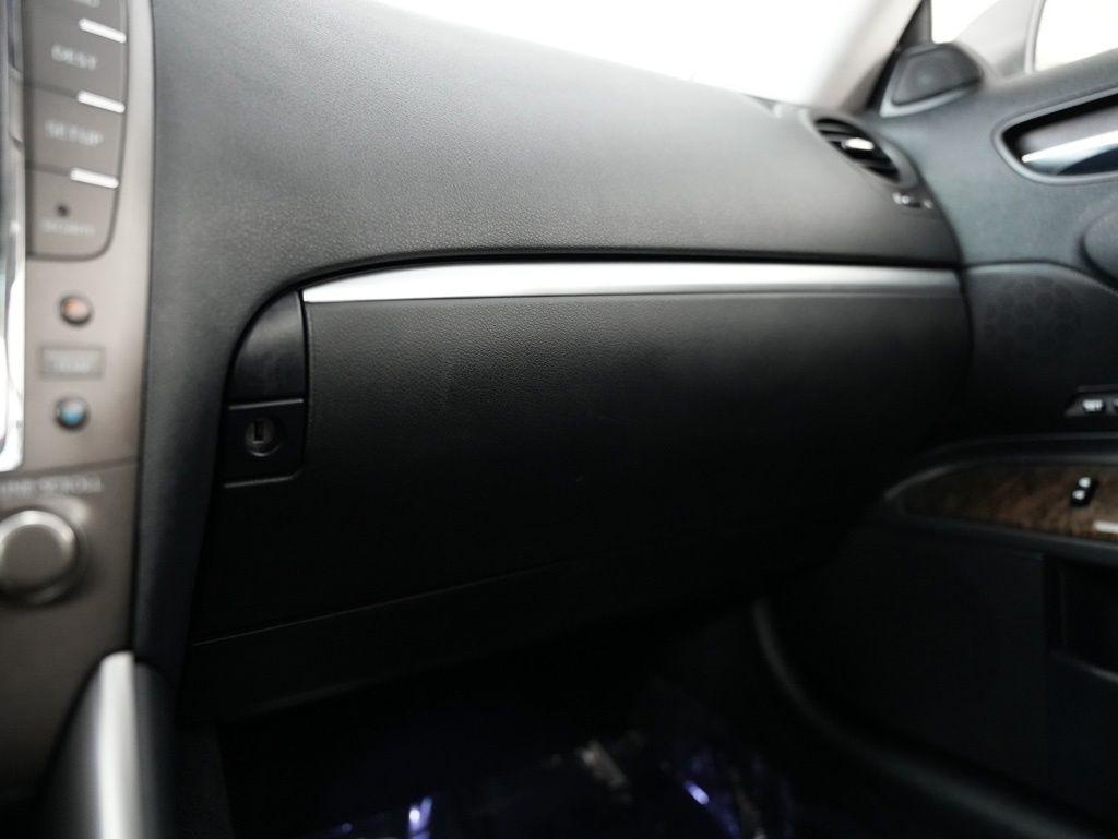 Lexus IS 250C 2dr Conv Auto 2013