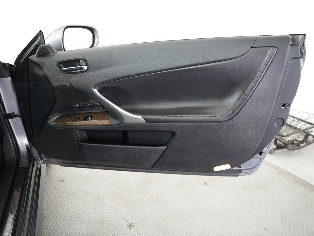 Lexus IS 250C 2dr Conv Auto 2013