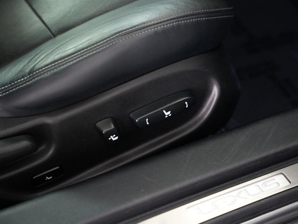 Lexus IS 250C 2dr Conv Auto 2013