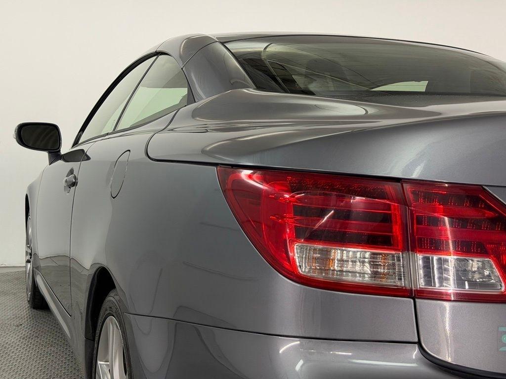 Lexus IS 250C 2dr Conv Auto 2013