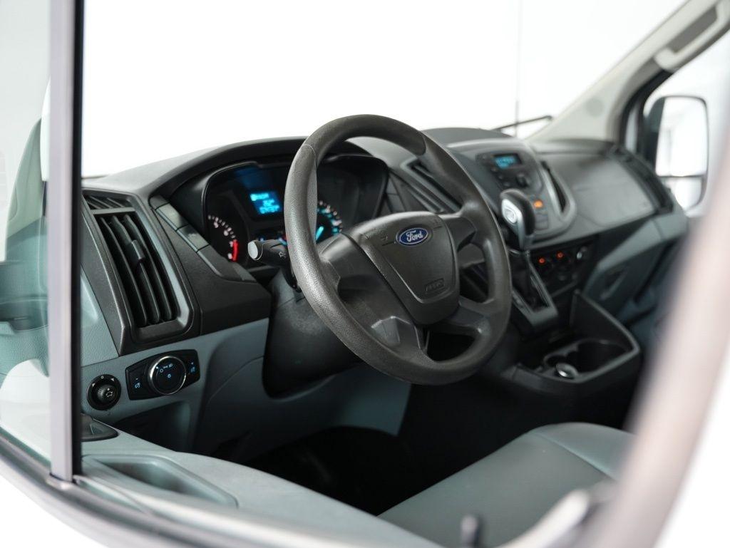 Ford Transit Van T-250 148" Med Rf 9000 GVWR Sliding RH Dr 2019