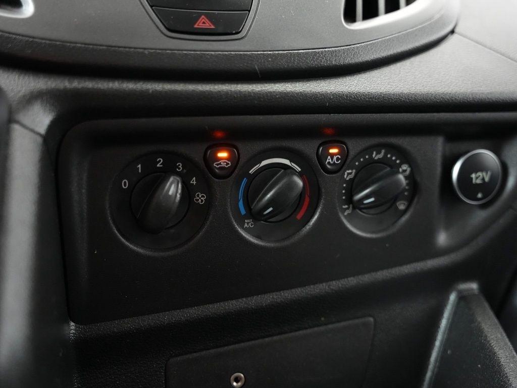 Ford Transit Van T-250 148" Med Rf 9000 GVWR Sliding RH Dr 2019