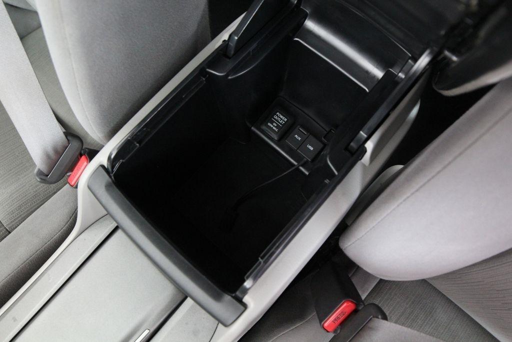 Honda Accord Sdn 4dr I4 Auto LX 2012