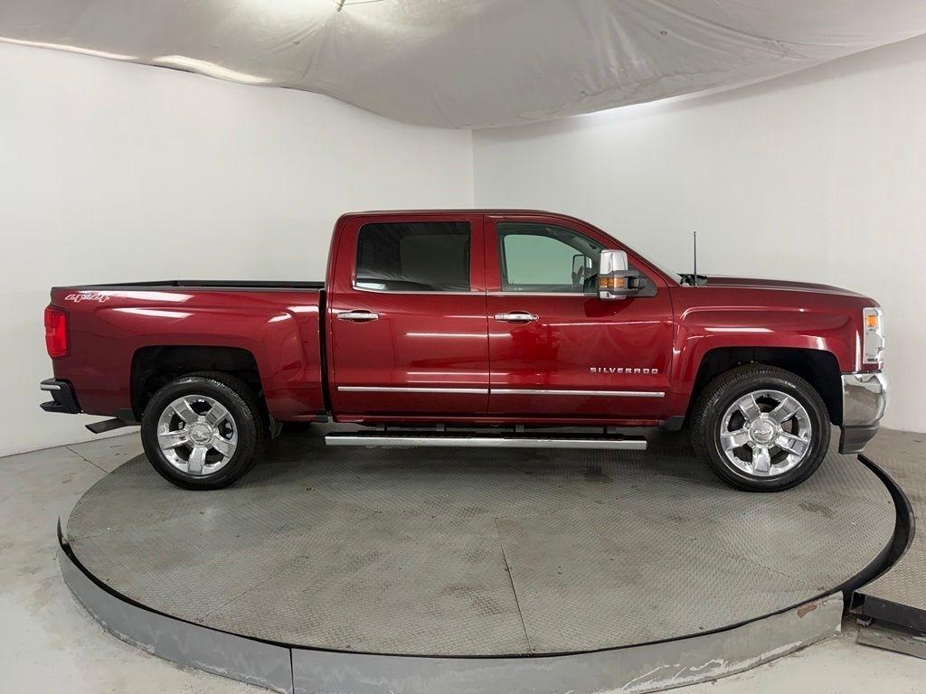 Chevrolet Silverado 1500 4WD Crew Cab 143.5" LTZ w/1LZ 2017