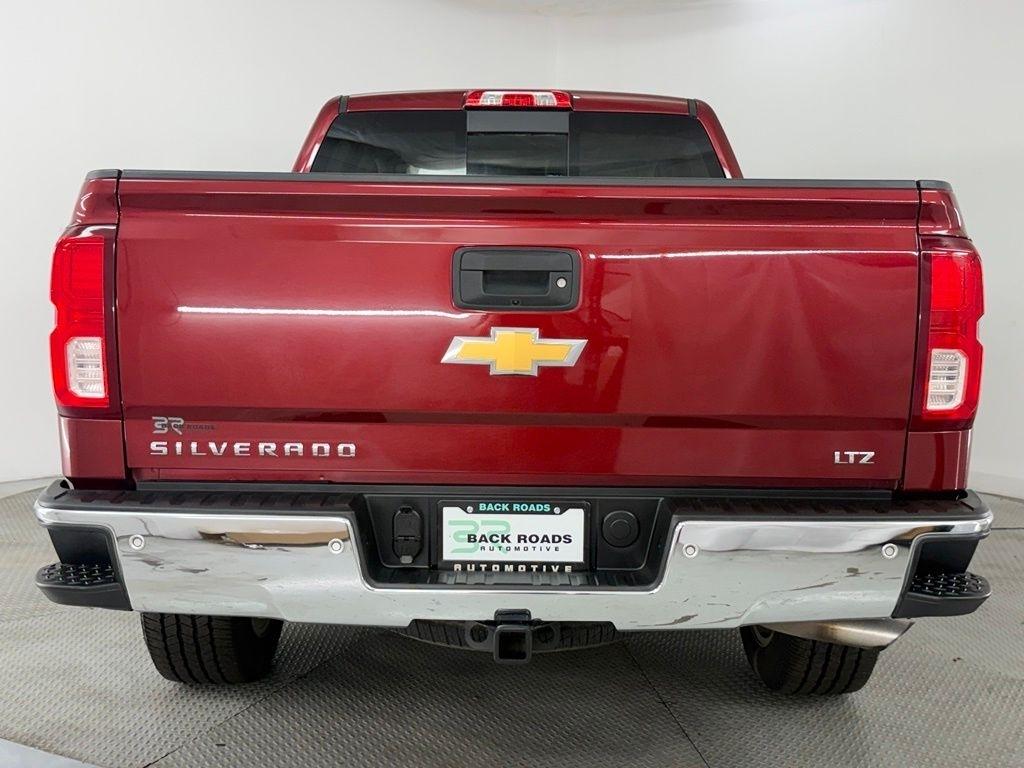 Chevrolet Silverado 1500 4WD Crew Cab 143.5" LTZ w/1LZ 2017