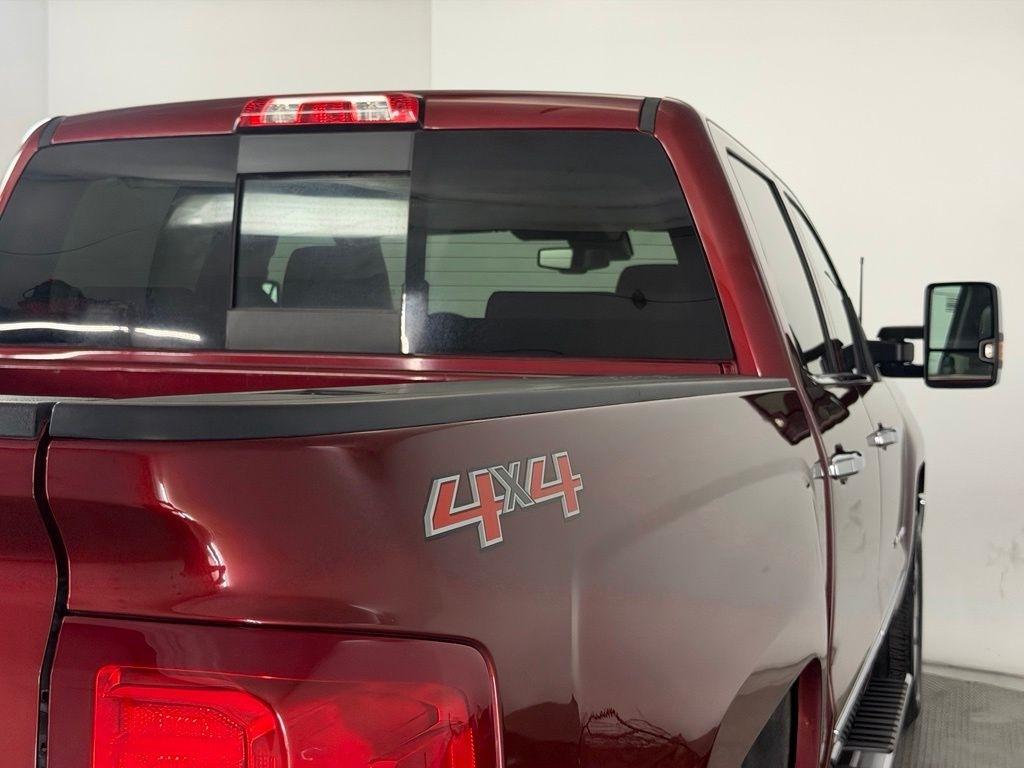 Chevrolet Silverado 1500 4WD Crew Cab 143.5" LTZ w/1LZ 2017
