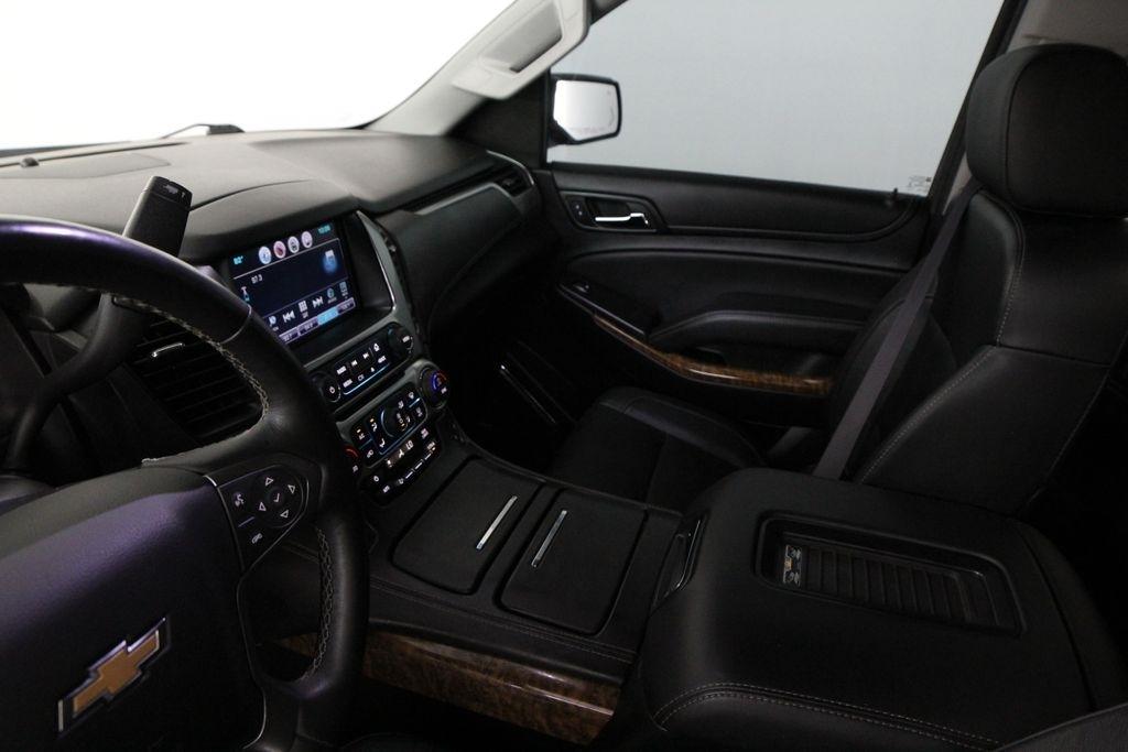Chevrolet Suburban 4WD 4dr 1500 LTZ 2016