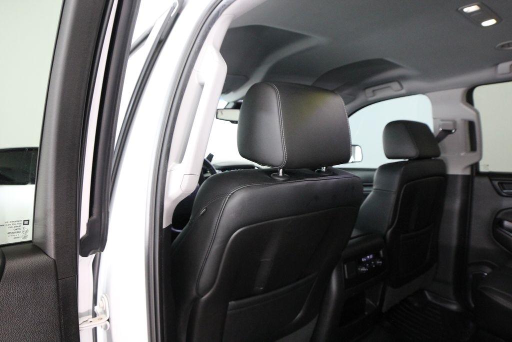 Chevrolet Suburban 4WD 4dr 1500 LTZ 2016