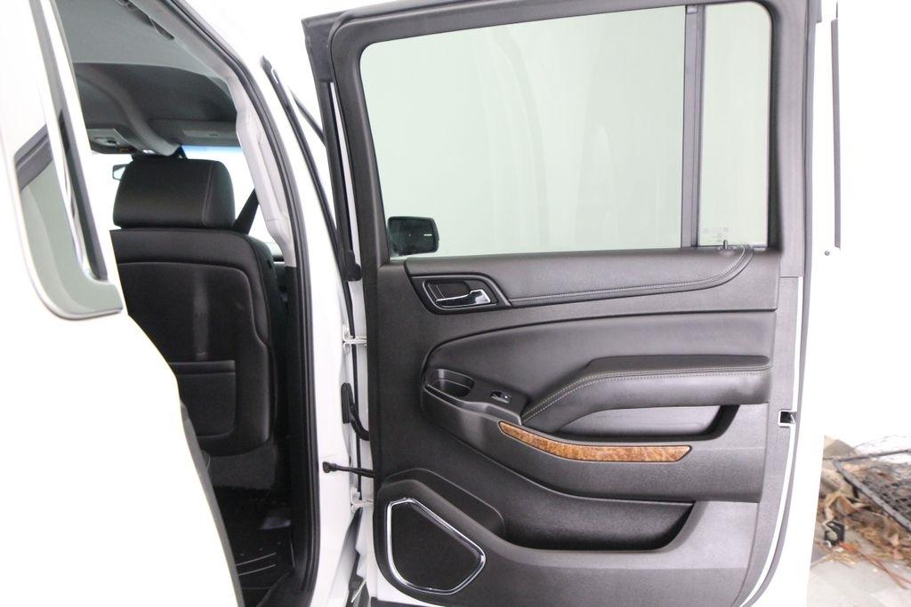 Chevrolet Suburban 4WD 4dr 1500 LTZ 2016