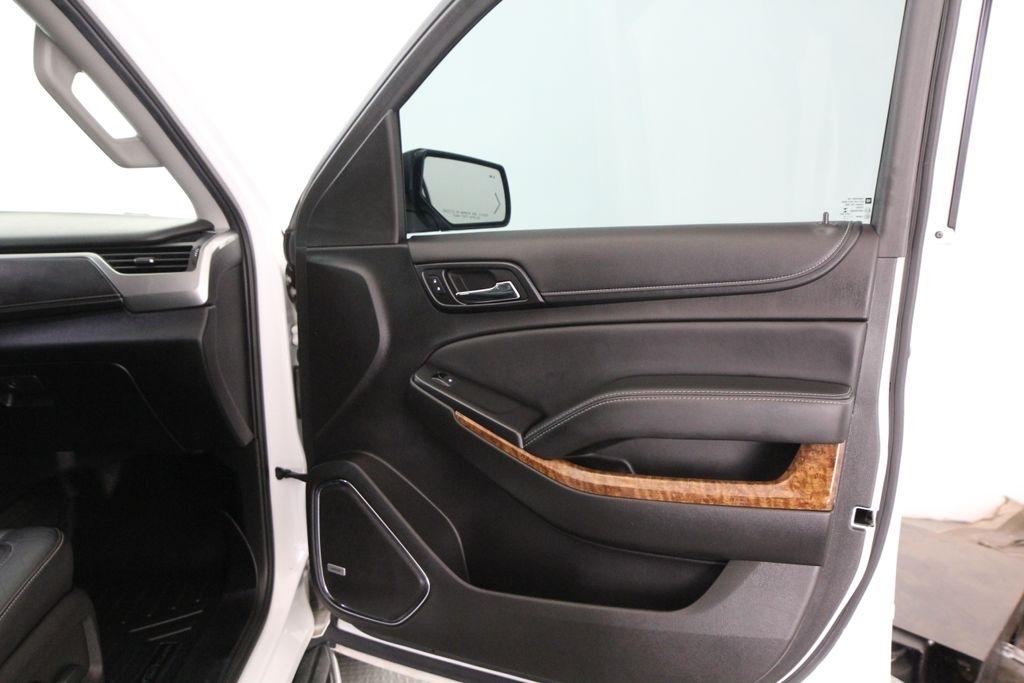 Chevrolet Suburban 4WD 4dr 1500 LTZ 2016