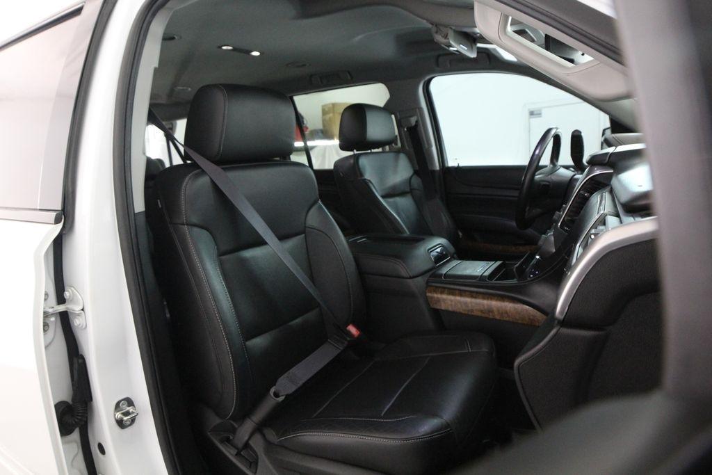 Chevrolet Suburban 4WD 4dr 1500 LTZ 2016