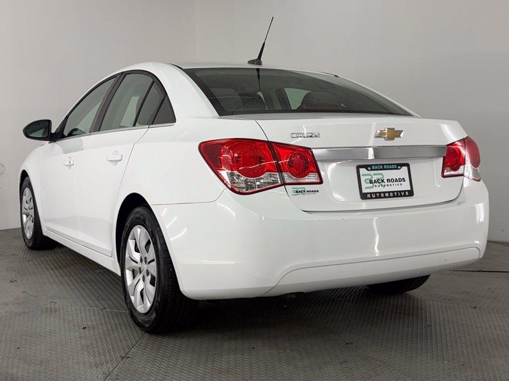 Chevrolet Cruze 4dr Sdn LS 2012