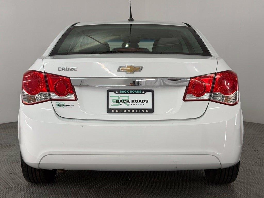 Chevrolet Cruze 4dr Sdn LS 2012