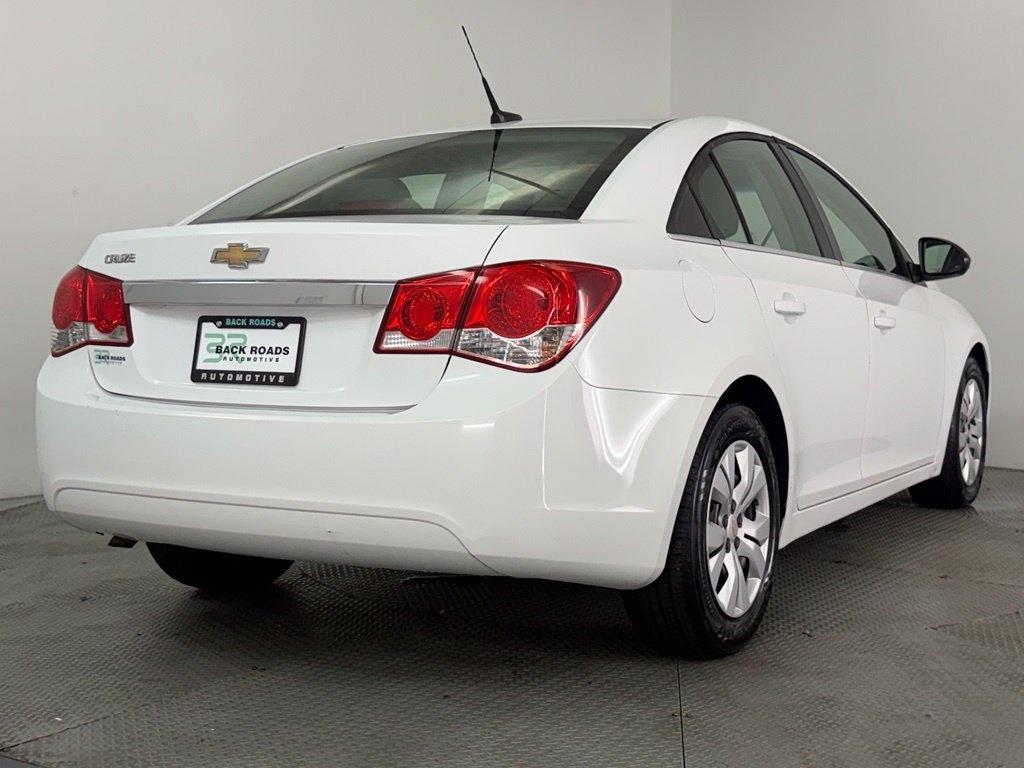 Chevrolet Cruze 4dr Sdn LS 2012