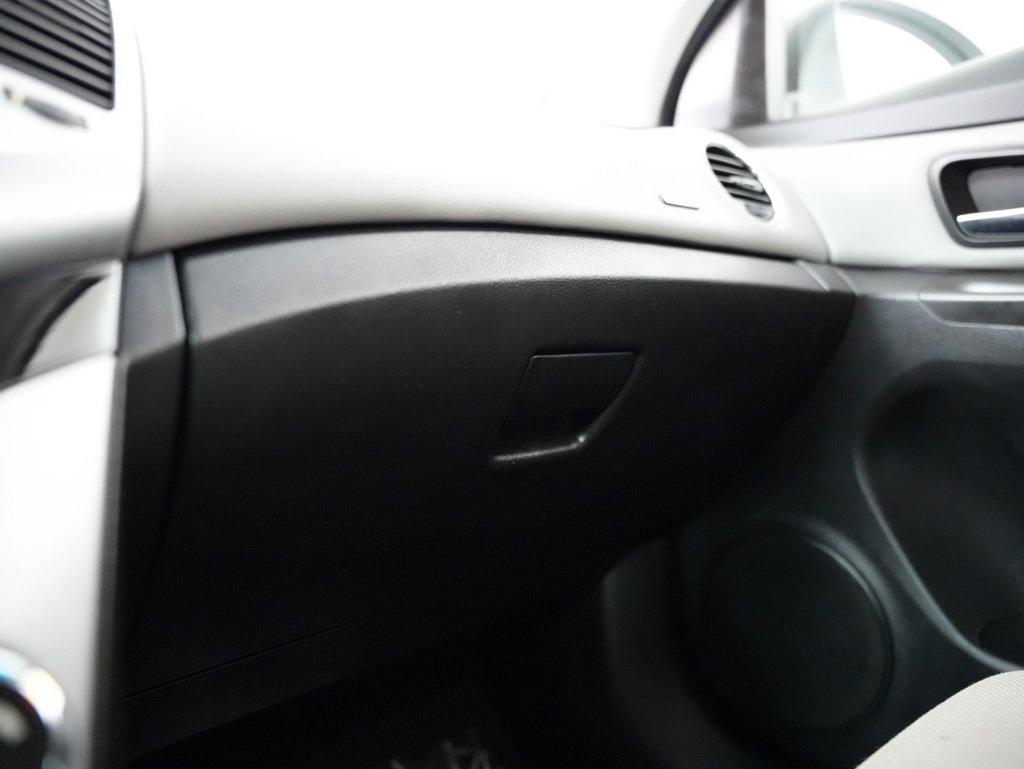Chevrolet Cruze 4dr Sdn LS 2012