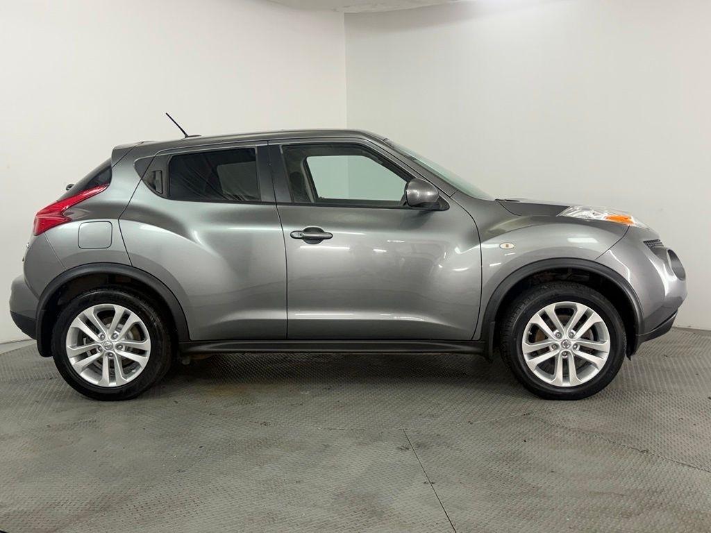 Nissan Juke 5dr Wgn CVT SV AWD 2013