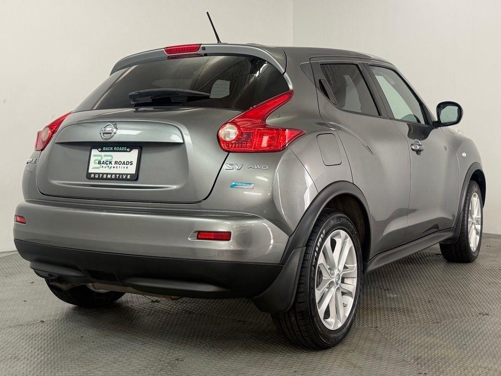 Nissan Juke 5dr Wgn CVT SV AWD 2013