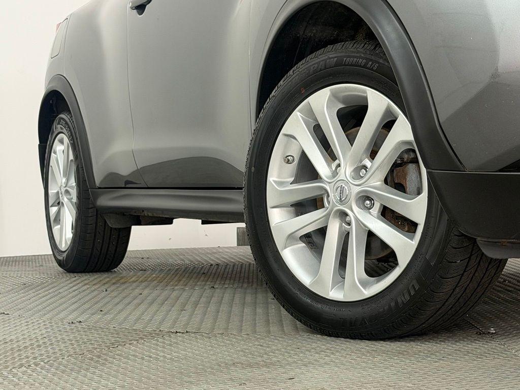 Nissan Juke 5dr Wgn CVT SV AWD 2013