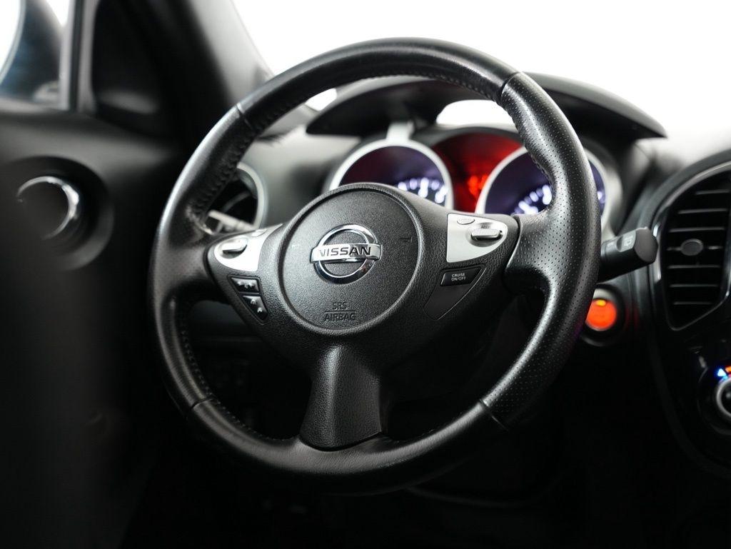 Nissan Juke 5dr Wgn CVT SV AWD 2013