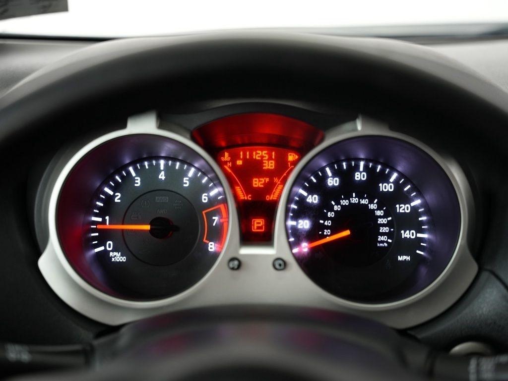 Nissan Juke 5dr Wgn CVT SV AWD 2013