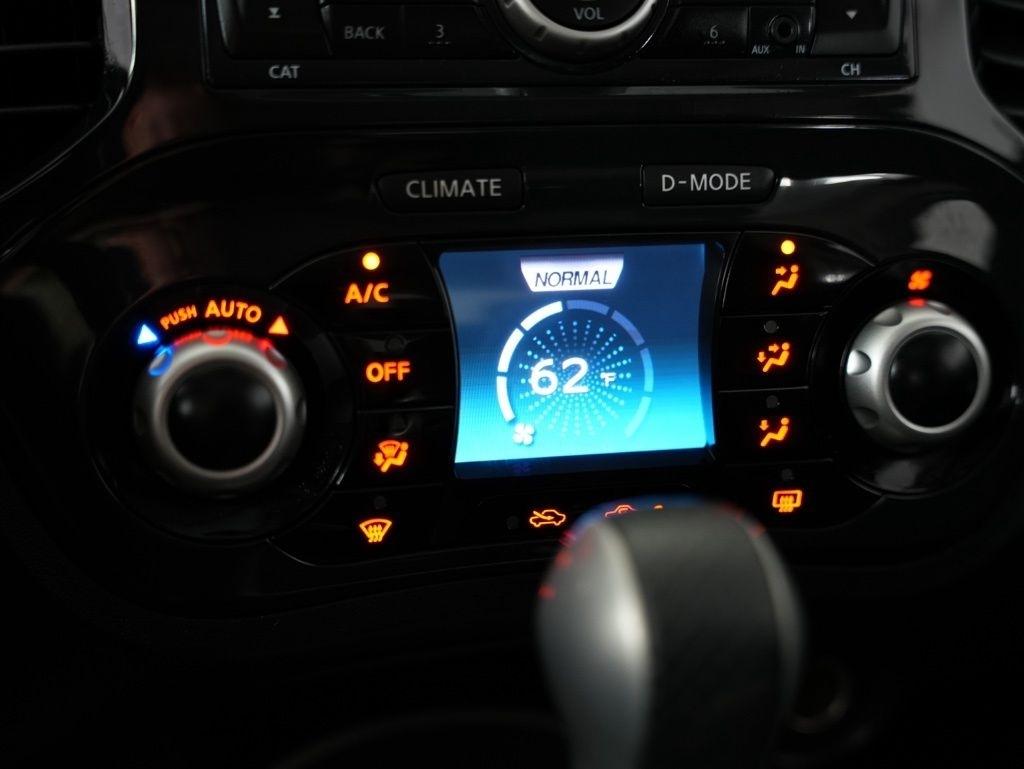Nissan Juke 5dr Wgn CVT SV AWD 2013