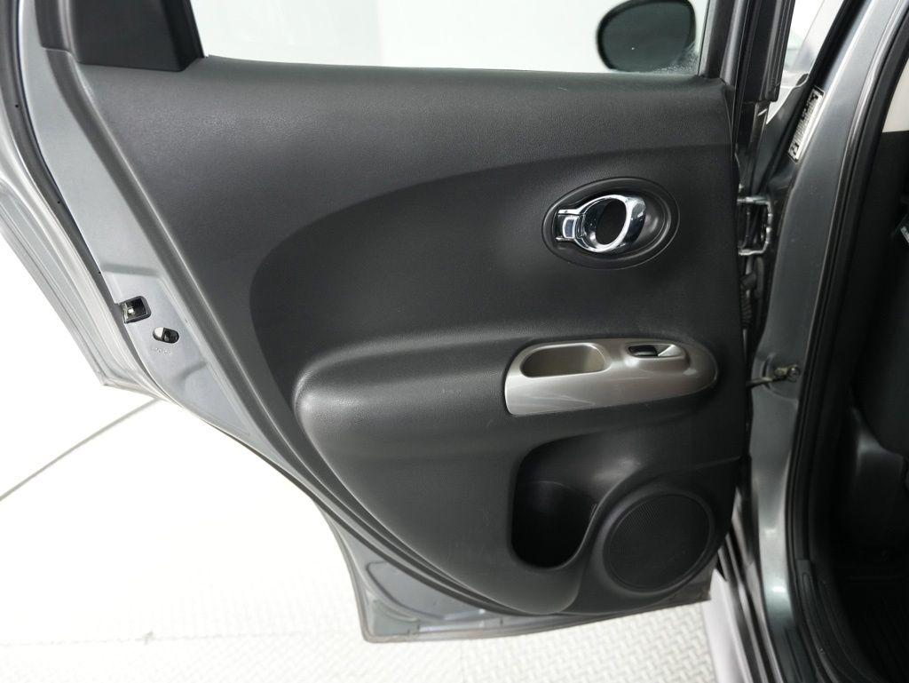 Nissan Juke 5dr Wgn CVT SV AWD 2013