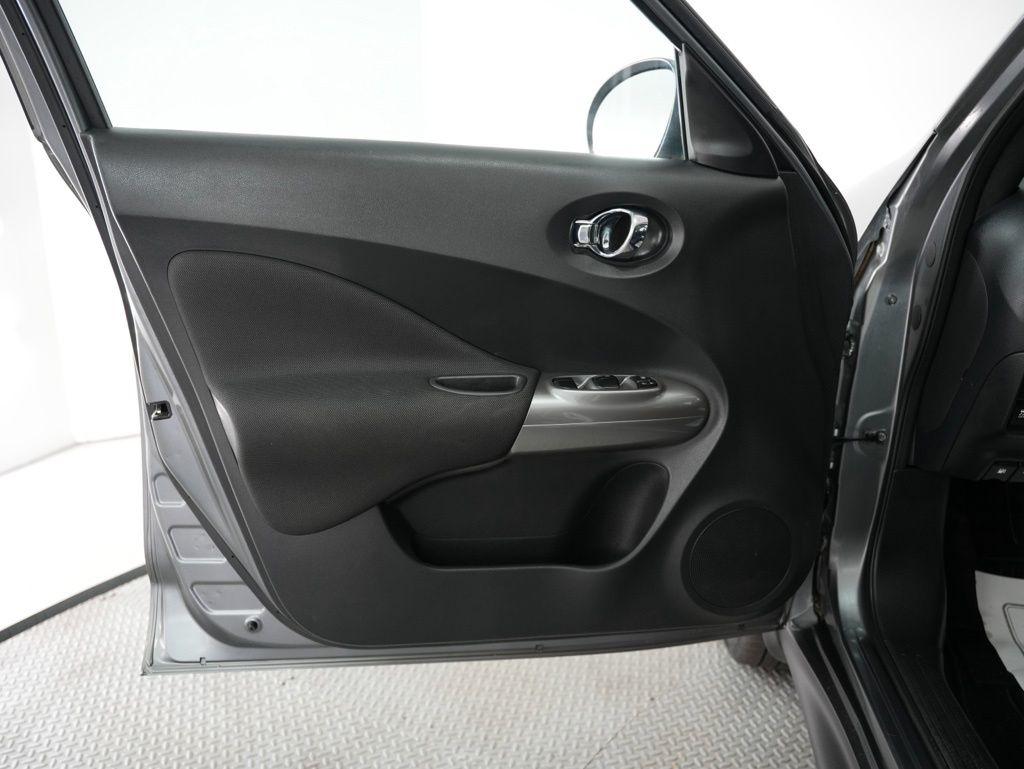 Nissan Juke 5dr Wgn CVT SV AWD 2013