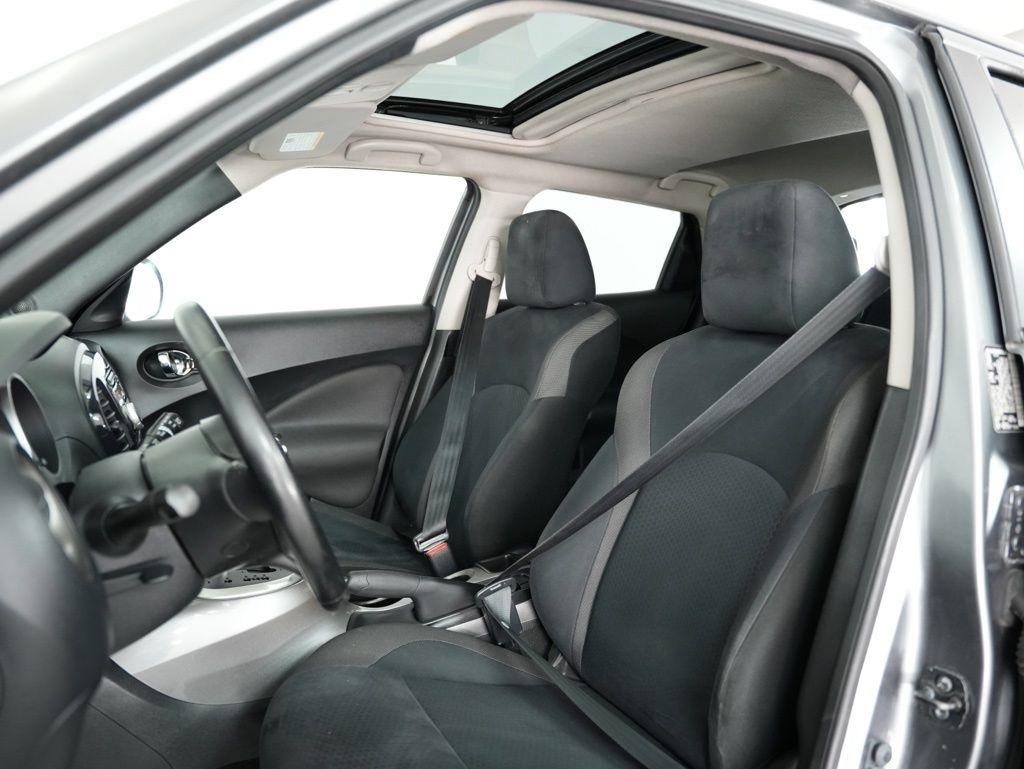 Nissan Juke 5dr Wgn CVT SV AWD 2013
