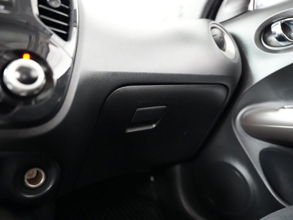 Nissan Juke 5dr Wgn CVT SV AWD 2013