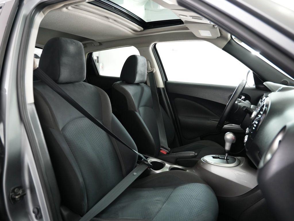 Nissan Juke 5dr Wgn CVT SV AWD 2013