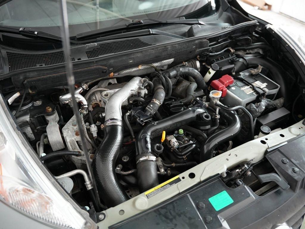 Nissan Juke 5dr Wgn CVT SV AWD 2013