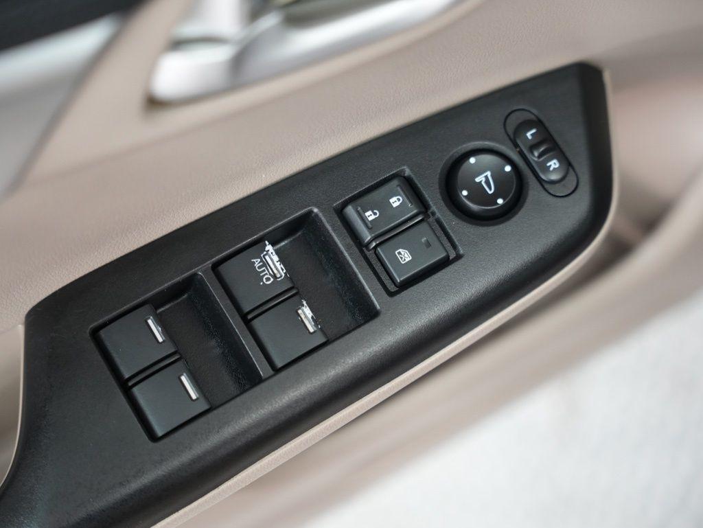 Honda Civic Sedan 4dr CVT EX-L 2015
