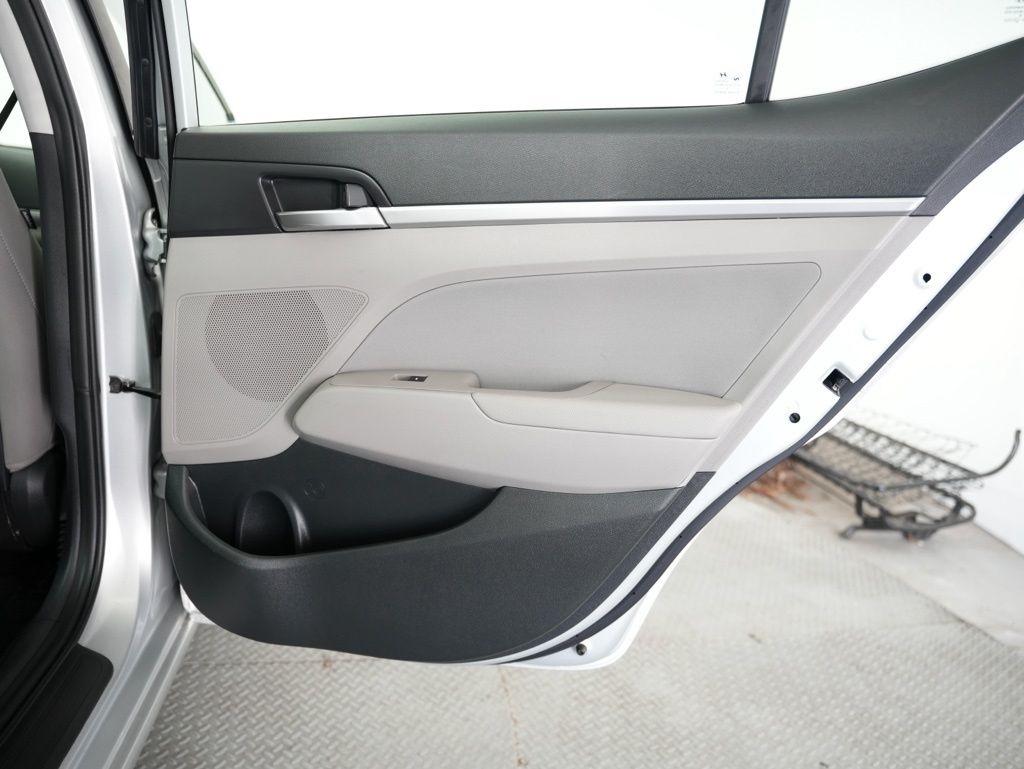 Hyundai Elantra SEL Auto 2019