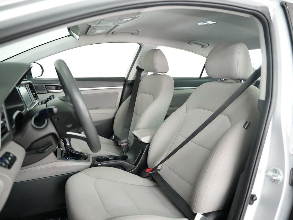 Hyundai Elantra SEL Auto 2019