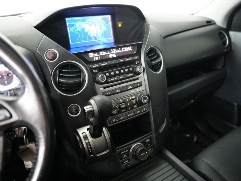 Honda Pilot 4WD 4dr Touring w/RES & Navi 2013