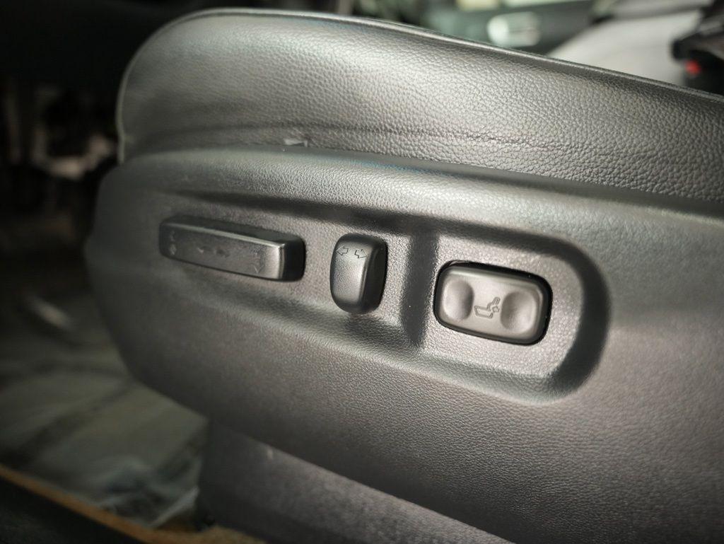 Honda Pilot 4WD 4dr Touring w/RES & Navi 2013