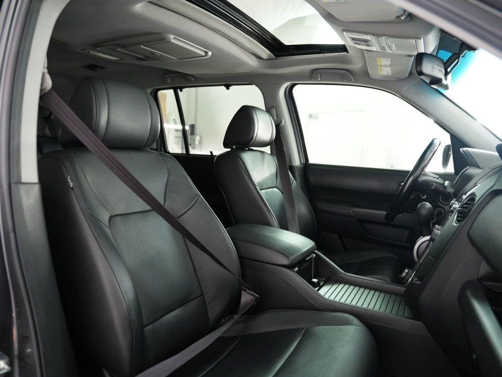 Honda Pilot 4WD 4dr Touring w/RES & Navi 2013