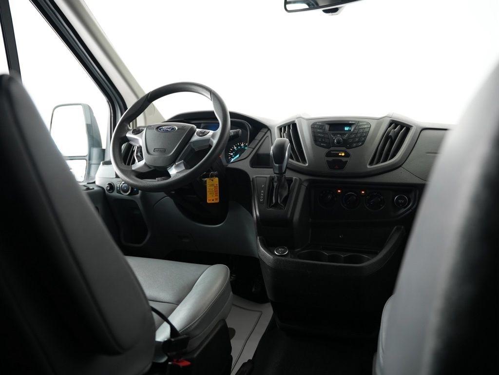 Ford Transit Van T-250 148" Med Rf 9000 GVWR Sliding RH Dr 2019
