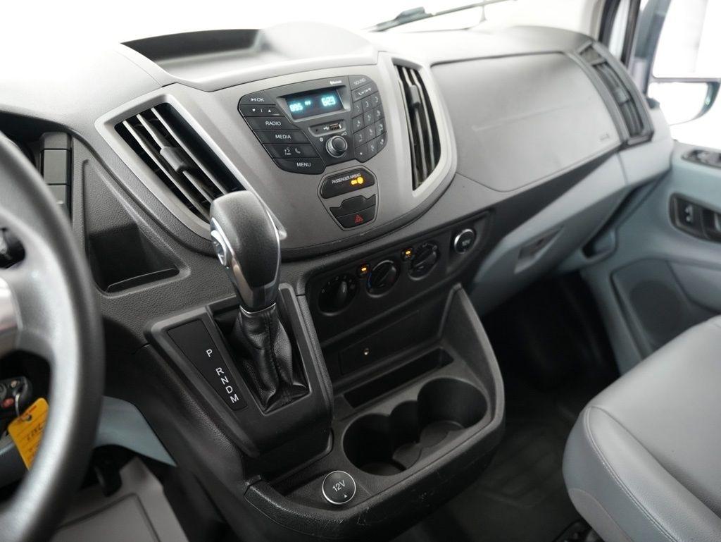 Ford Transit Van T-250 148" Med Rf 9000 GVWR Sliding RH Dr 2019