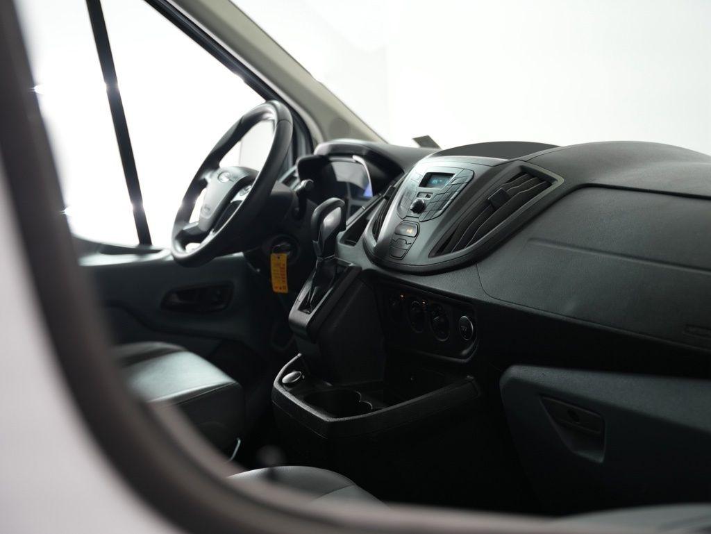 Ford Transit Van T-250 148" Med Rf 9000 GVWR Sliding RH Dr 2019