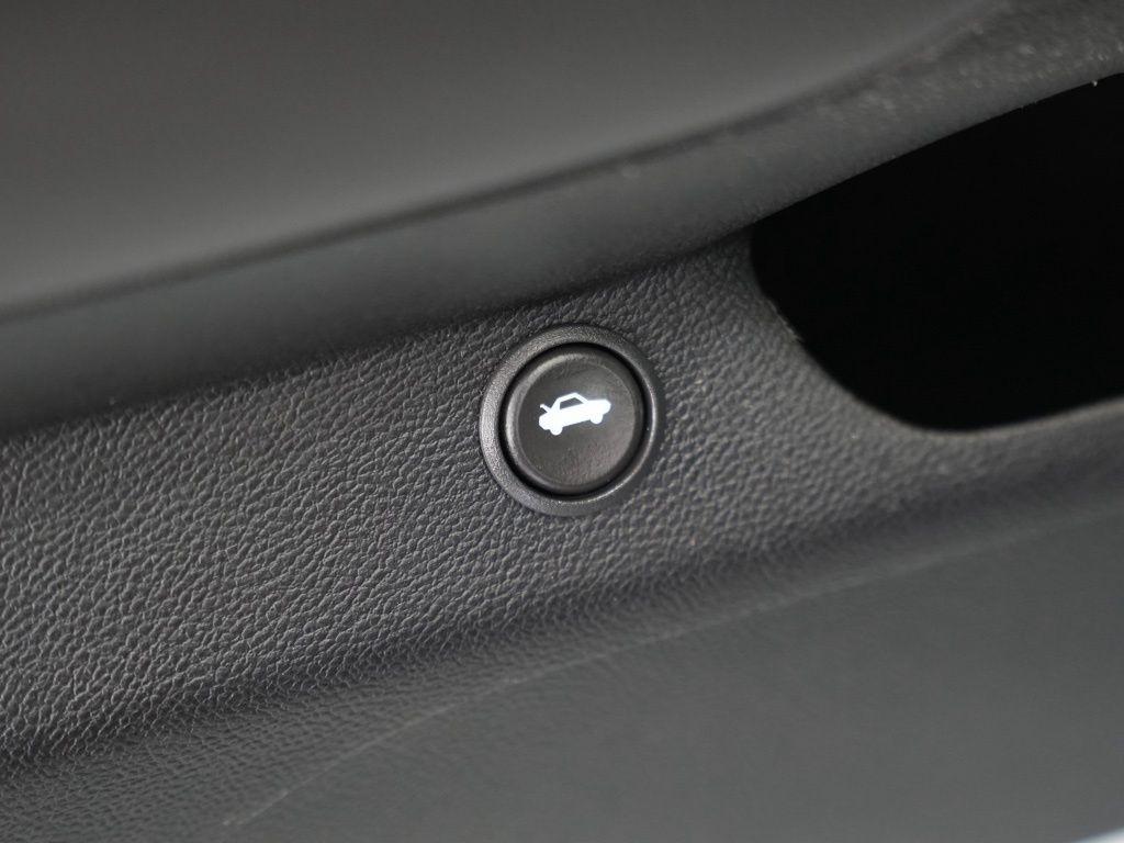 Chevrolet Camaro 2dr Cpe LT w/1LT 2013