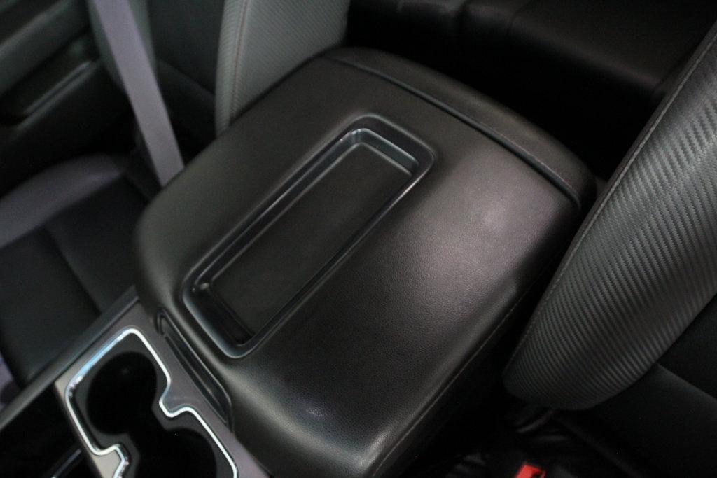 GMC Sierra 1500 4WD Double Cab 143.5" SLT 2015